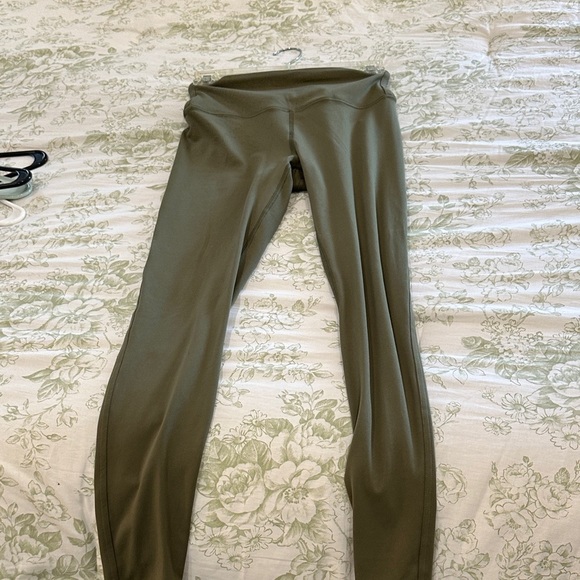 All in Motion Olive Green Activewear - Picture 4 of 5